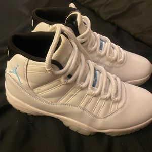 Jordan 11 legend blues